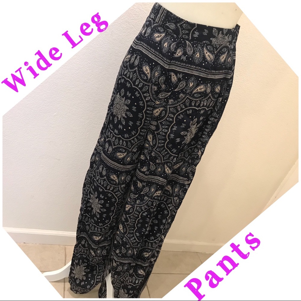 High waisted pants with split in front 😍